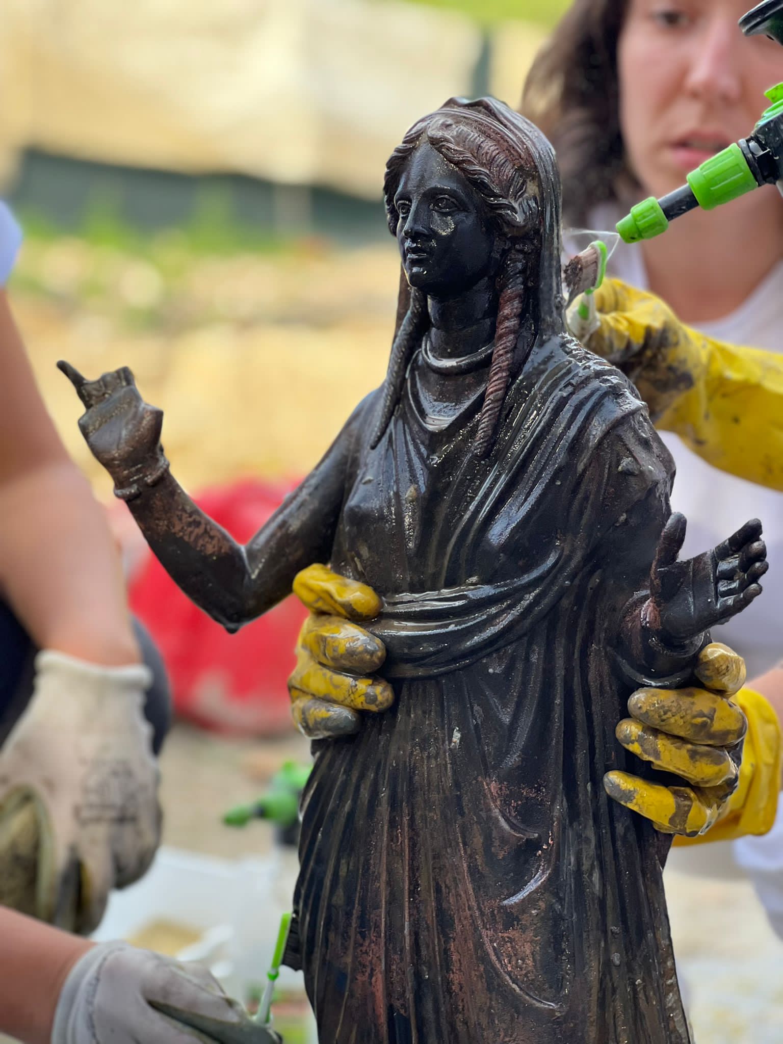 Primo Piano: Le Statue di bronzo di San Casciano