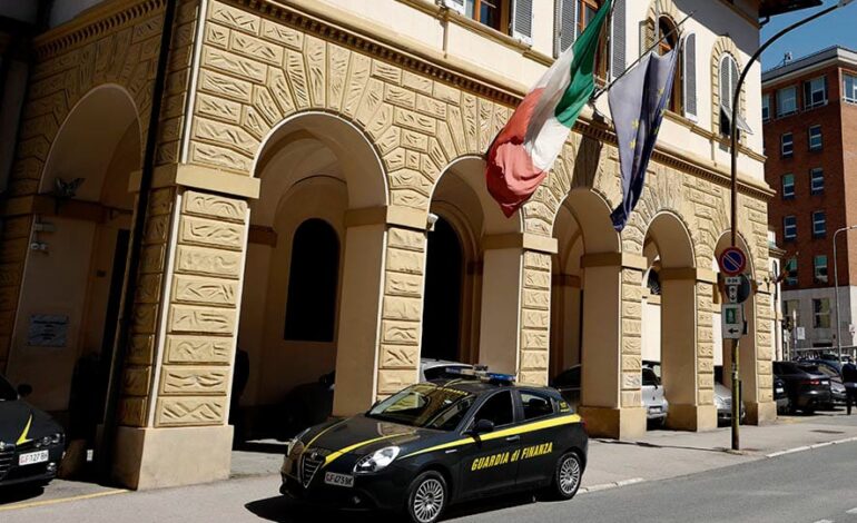 Siena, bancarotta fraudolenta: la Guarda di Finanza sequestra 300mila euro a due imprenditori, tre denunciati