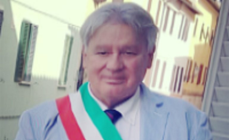 Asciano, il sindaco contro il ripetitore nella strada di Salteano: “Avviate verifiche sulle autorizzazioni. Presto un sopralluogo con i carabinieri forestali