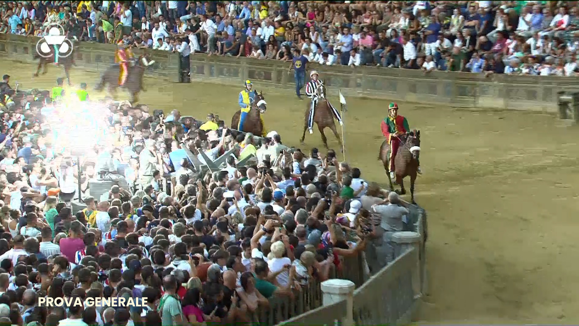 Palio, il Drago vince anche la prova generale
