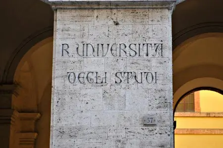 Aperto il bando dell’Università di Siena per una borsa di studio a sostegno delle vittime di violenza in famiglia