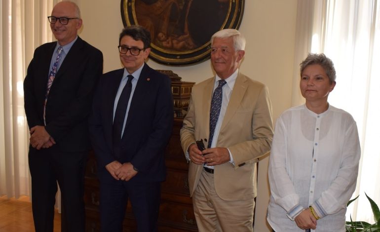 Università di Siena e Fondazione MPS insieme per finanziare dieci borse di studio per studentesse e studenti provenienti da aree di crisi