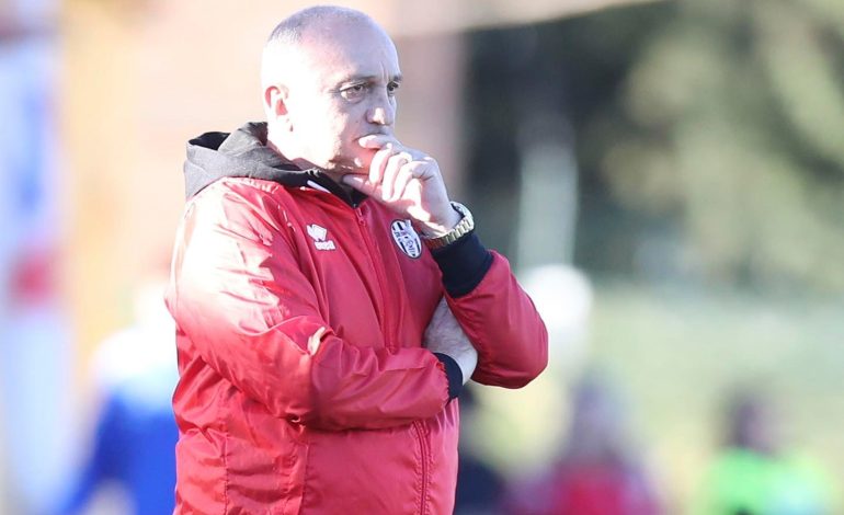 La Robur non c’è, perde 2-1 in rimonta e Magrini perde la pazienza