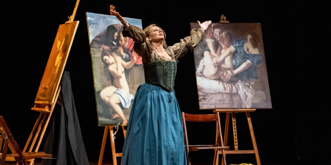 “Non fui gentile, fui Gentileschi”, Debora Caprioglio al Teatro dei Rozzi