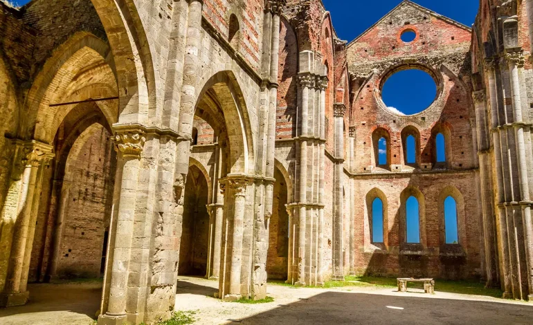San Galgano, il 19 luglio il concerto di Nicola Costanti a favore della Caritas per le famiglie con figli ospedalizzati