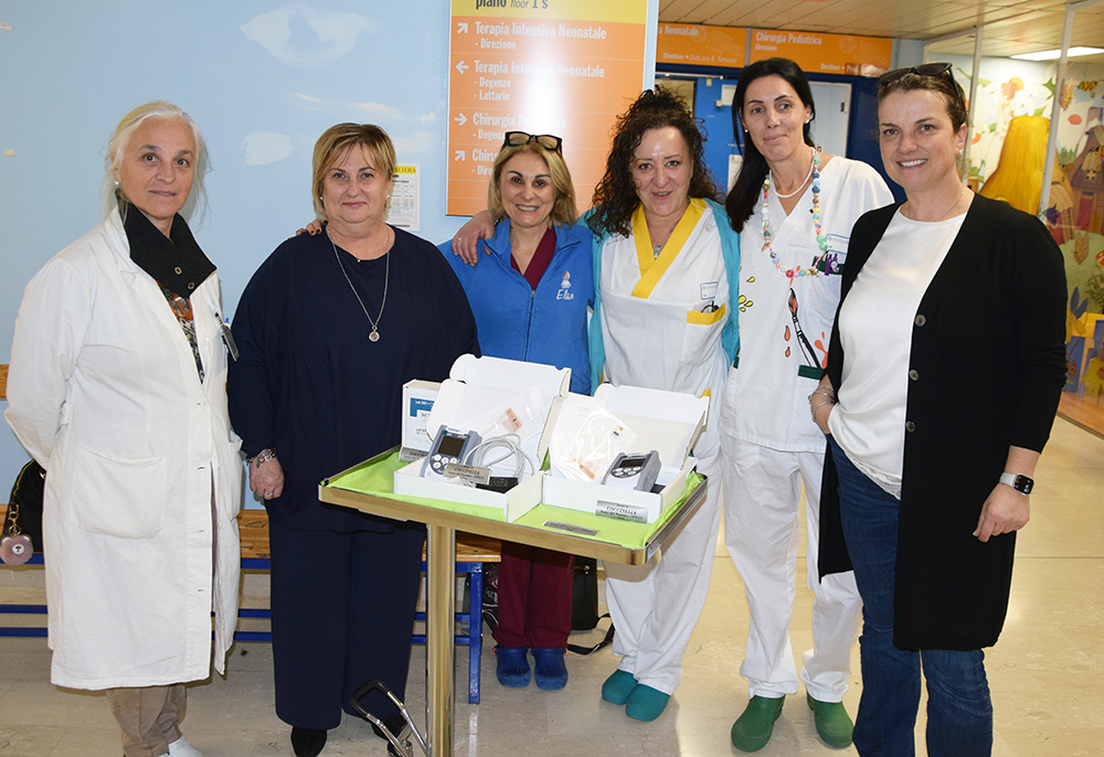 Associazione Coccinelle dona tre saturimetri dalla Terapia Intensiva Neonatale de Le Scotte