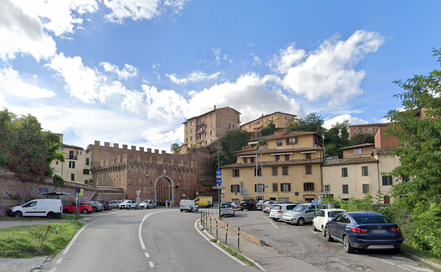 Via Peruzzi, via ai lavori di asfaltatura. Senso unico alternato per tre giorni (meteo permettendo)