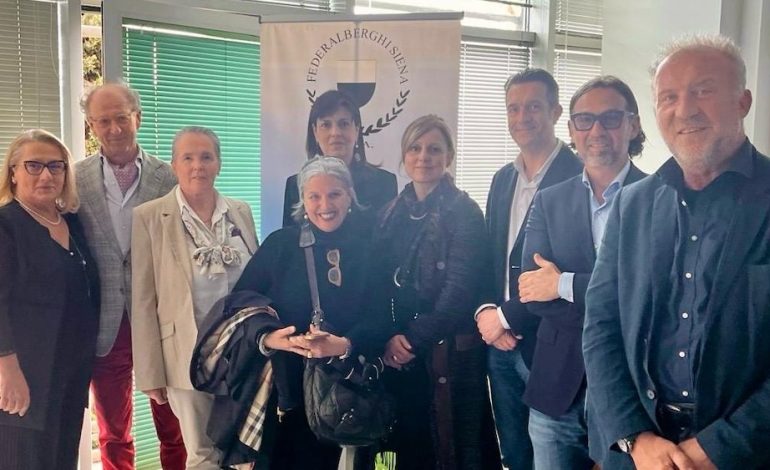 Rossella Lezzi confermata alla guida di Federalberghi Siena e provincia