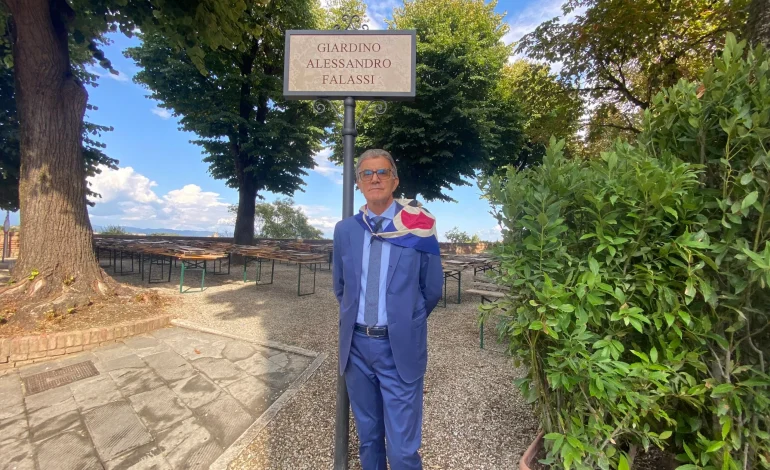 Rinnovo delle monture e un omaggio ad Alessandro Falassi: così la Contrada dell’Istrice si prepara alla Festa Titolare