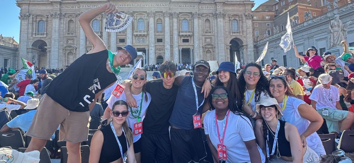 Giubileo, i ragazzi di Siena e Montepulciano con  Mons. Fisichella e il sindaco di Roma Gualtieri