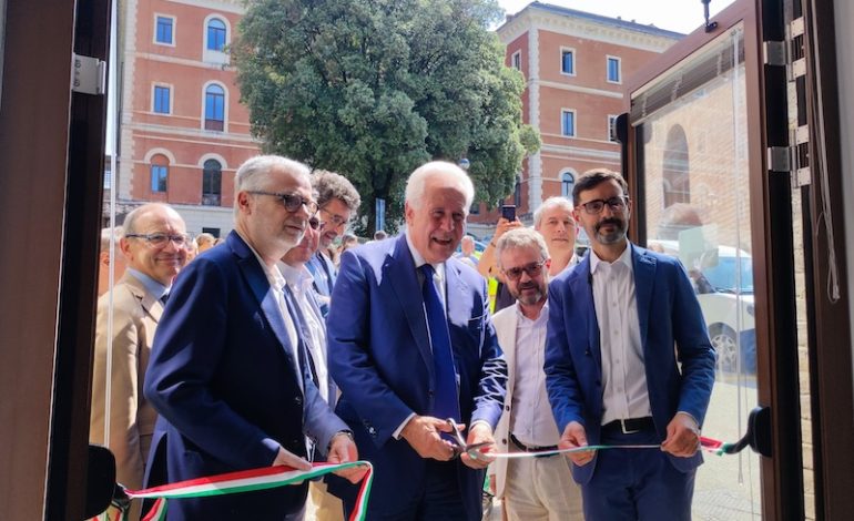 Siena ha il nuovo Centro Salute Mentale. Inaugurato l’ex Kraepelin al San Niccolò