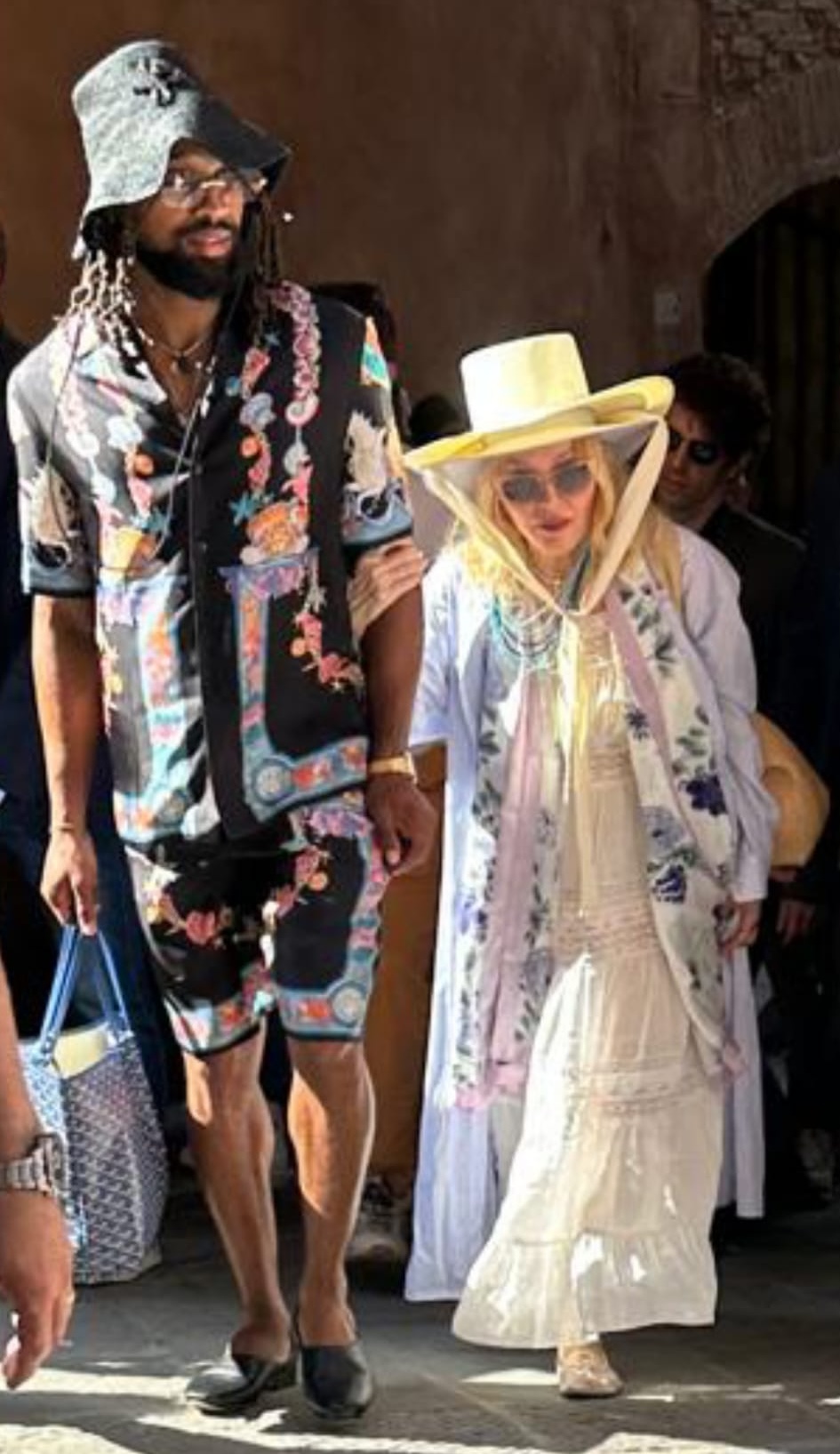 Madonna è arrivata a Siena. Vedrà il Palio nel giorno del suo compleanno