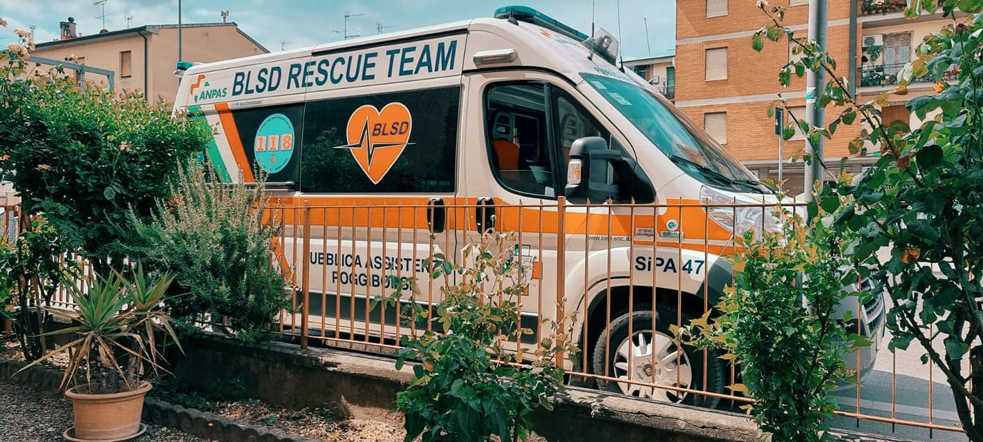 Taglio del nastro per la nuova ambulanza della Pubblica Assistenza di Poggibonsi
