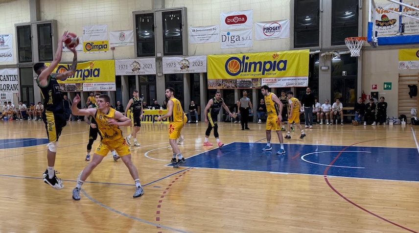 Costone, che rimonta! Vince al PalaFilarete 80-85 dopo un overtime