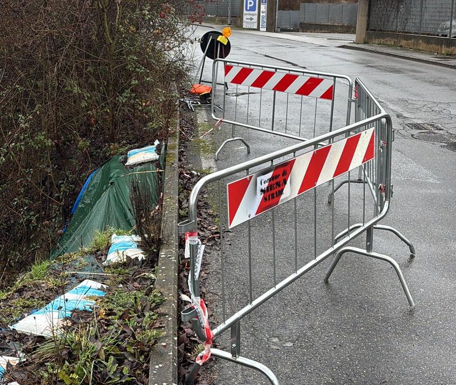 Disagi in Viale Europa: la scarpata continua a cedere da marzo 2025, ma ancora nessun intervento