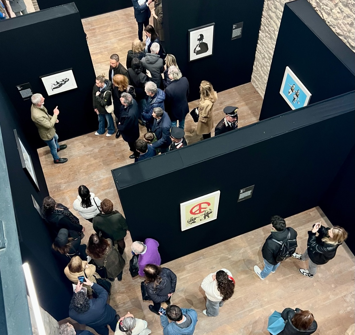 Banksy da record ad Assisi, la mostra chiude con oltre 75mila visitatori