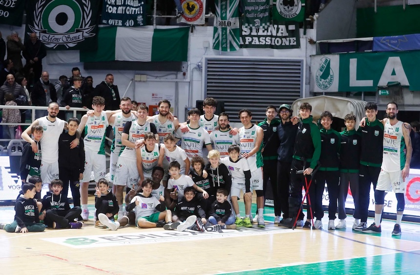 Super Pannini, la Mens Sana strapazza Borgomanero 107-72