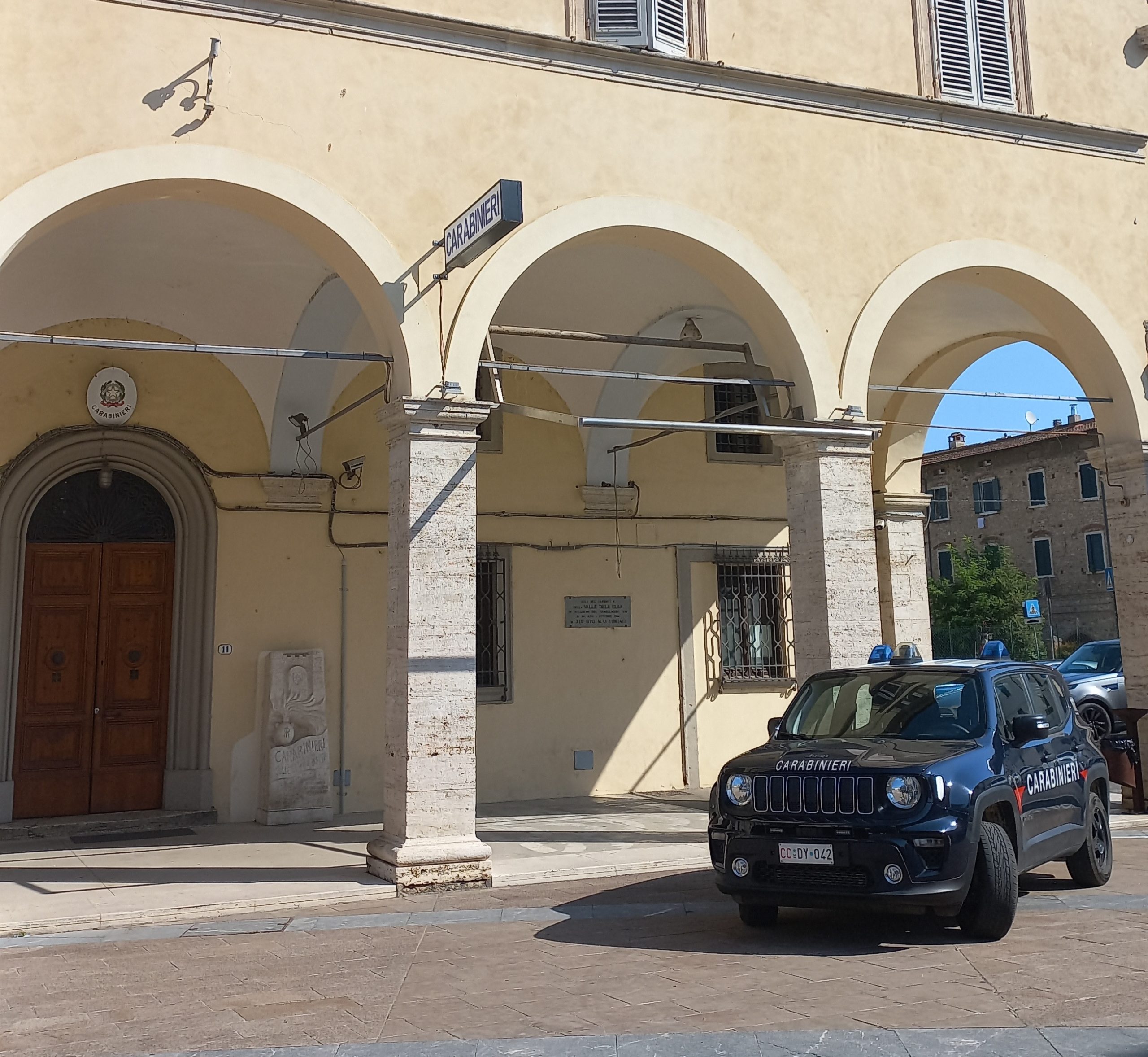 Trappola online da 6.000 euro, i carabinieri identificano il truffatore e sequestrano il denaro