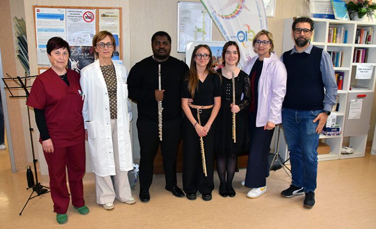 “Musica in corsia”, trio di flauti, in sinergia con il Conservatorio di Siena Rinaldo Franci, nella sala d’attesa dell’Immunoterapia oncologica