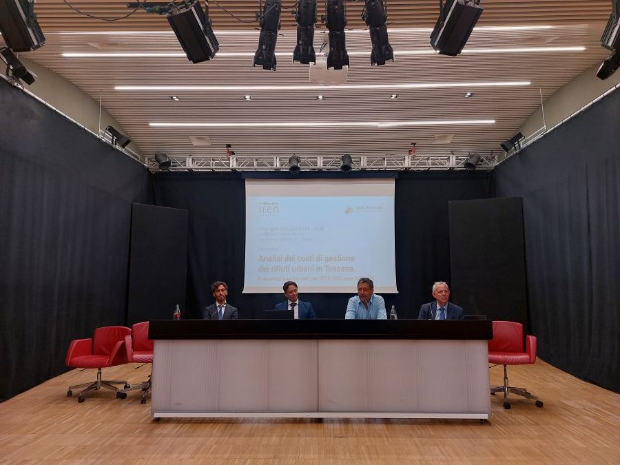 Economia circolare, Iren Ambiente presenta uno studio sull’ATO Toscana Sud: efficienza gestionale e chiusura del ciclo al centro del sistema rifiuti
