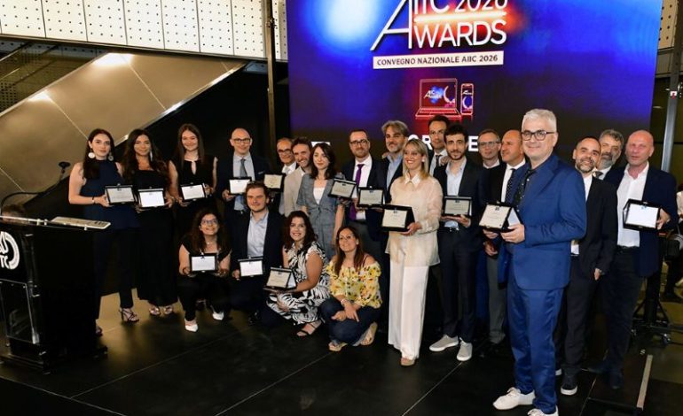 AOUS premiata al convegno nazionale dell’Associazione Italiana Ingegneri Clinici con l’AIIC awards 2026 per il miglior lavoro in “Esperienze e metodologie di valutazione delle tecnologie”