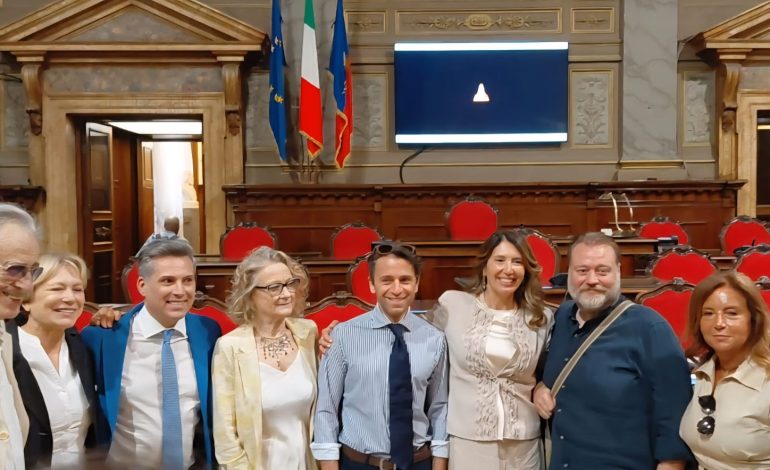 Dal fuoco di Prometeo a Santa Caterina: si alza il sipario sulla stagione dei Teatri di Siena