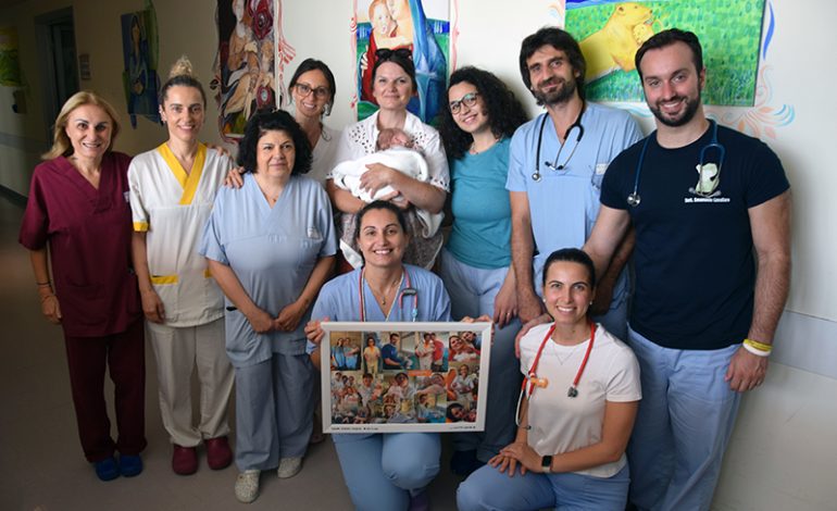 L’emozionante storia di Caya Siena Maria, piccola prematura nata a Siena durante un soggiorno della mamma