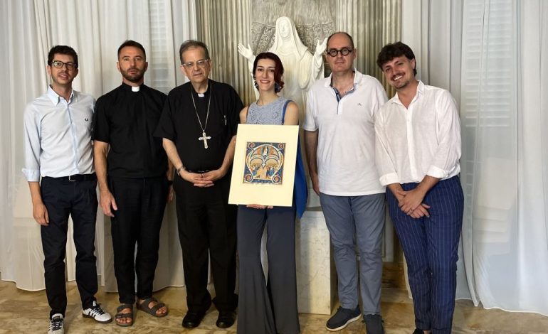 Restituito all’Arcidiocesi di Siena un altro prezioso frammento dei coralli medievali di Colle Val d’Elsa
