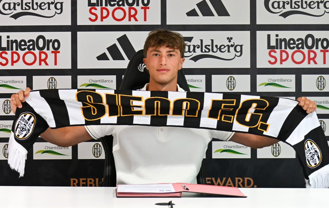 Mattia Parente è un nuovo calciatore del Siena FC