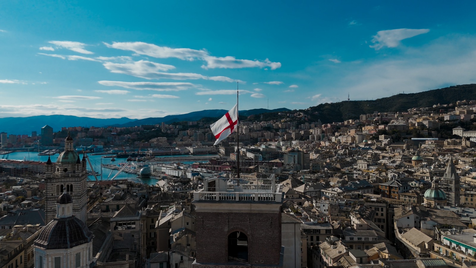 Opera Laboratori, la Torre Grimaldina accende l’estate di Genova: apericena al tramonto e serate sotto le stelle