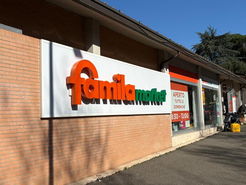 Prenota i libri, ritirali al supermercato: torna il servizio scuola nei negozi Famila, Famila Market e Super A&O di Etruria Retail