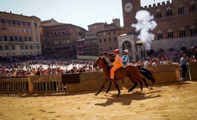 Palio 2 luglio, il Valdimontone vince la quarta prova