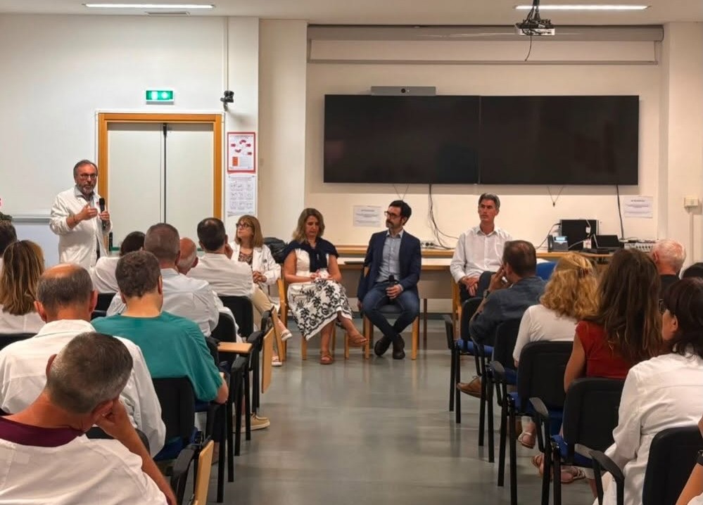 Chiusura punto nascita a Nottola, un gruppo di genitori presenta un reclamo ai Garanti dell’Infanzia