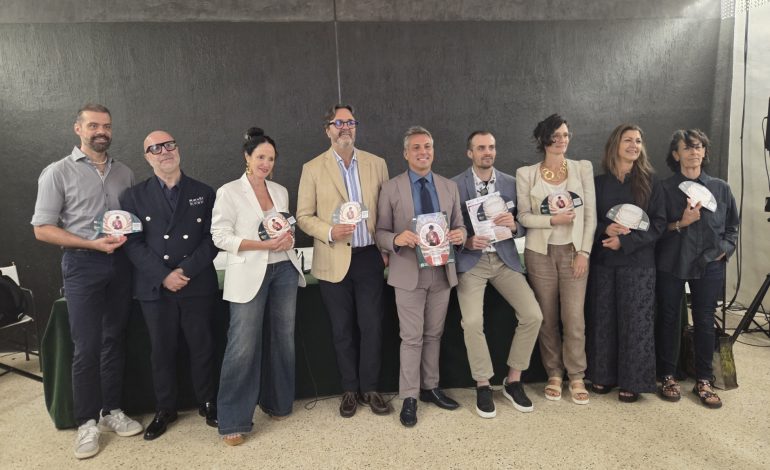Teatri di Siena, al via la campagna abbonamenti per la stagione 2026-2027