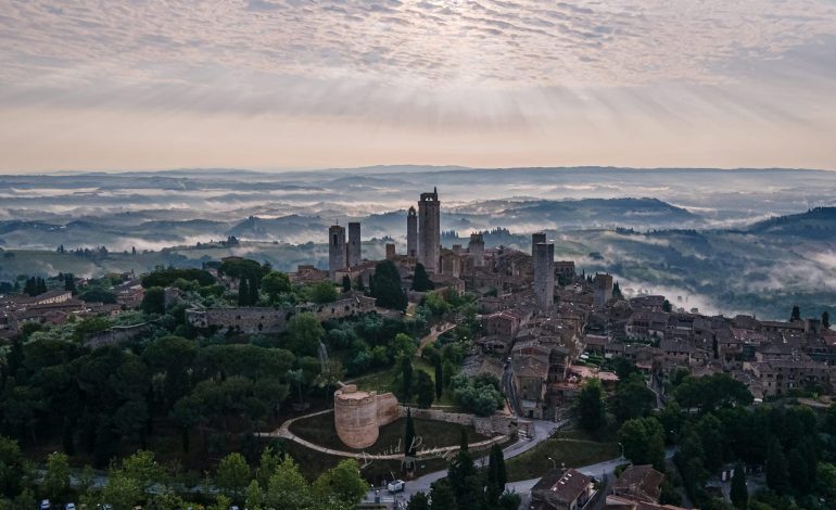 San Gimignano: continua la rassegna estiva Accade d’Estate tra cultura, cinema, musica e divertimento