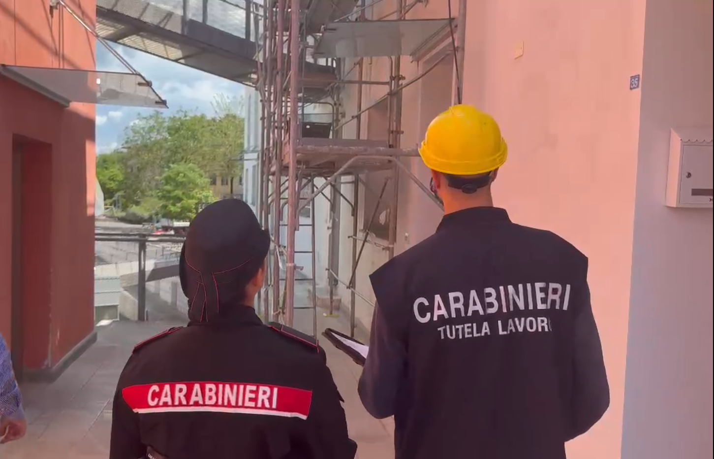 Caso di sfruttamento lavorativo, il Tribunale dispone il Controllo Giudiziario per un’azienda agricola