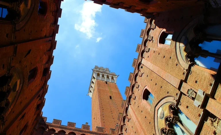 Palio, gli orari di apertura del Museo Civico e della Torre del Mangia