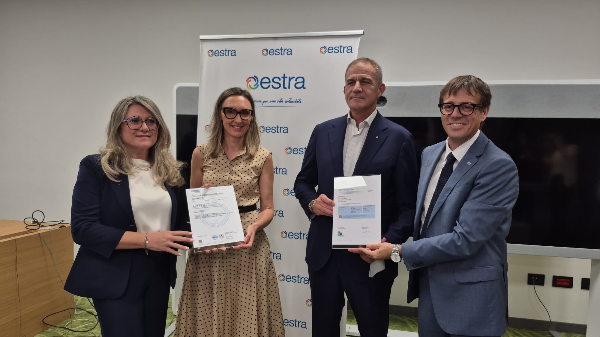 Estra rafforza il proprio impegno ESG con l’ESG Recognition di DNV e la certificazione per la parità di genere