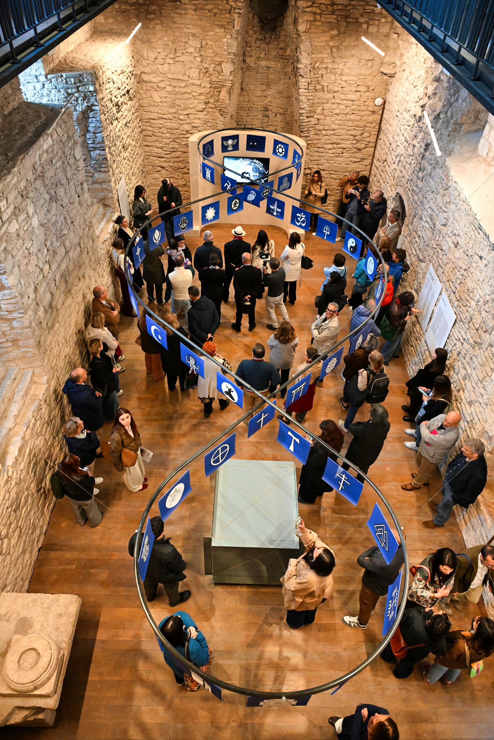 Pistoletto ad Assisi, 40mila visitatori in cinque mesi: prorogata la mostra alla Rocca Maggiore