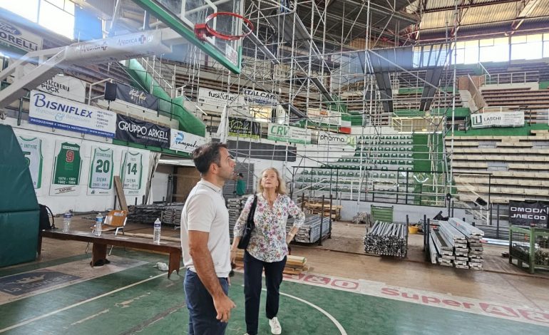 Miglioramento statico del palazzetto di viale Sclavo, ultima fase dei lavori verso la conclusione