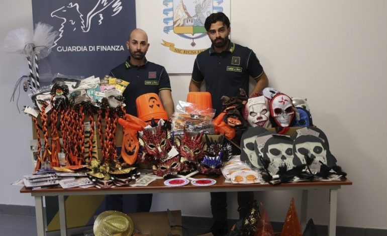 Halloween, sequestrati oltre 10mila articoli privi del marchio CE