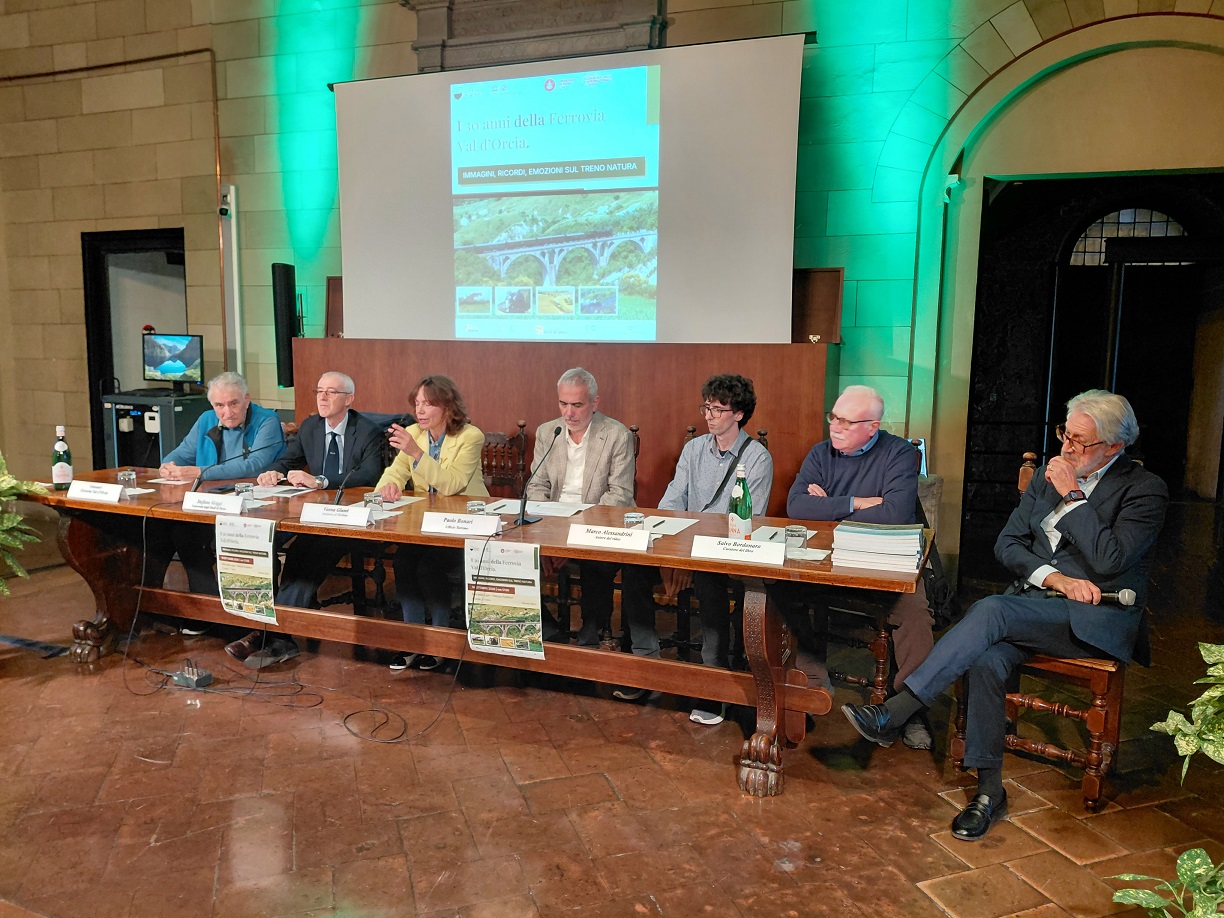 Ferrovia Val d’Orcia, celebrati a Siena i 30 anni del Treno Natura