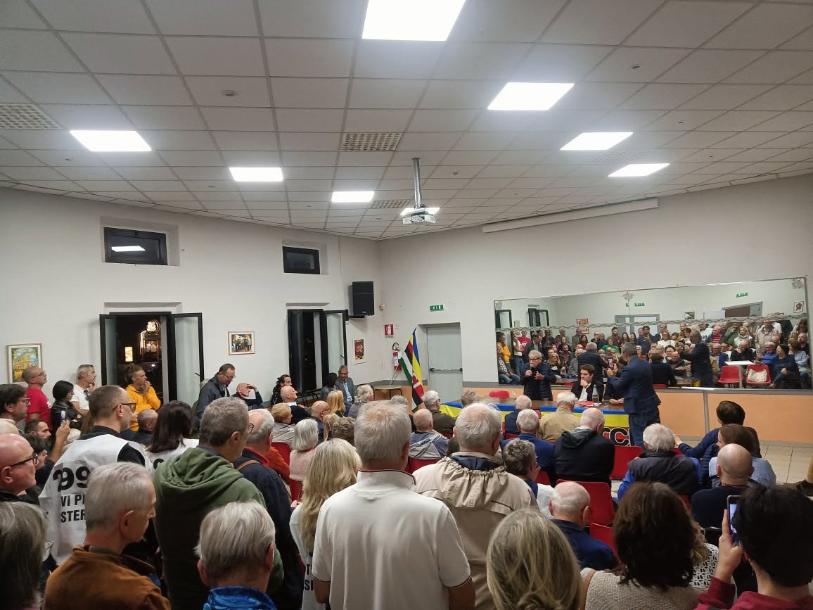 Circolo Arci Due Ponti, prosegue la mobilitazione per difendere la sede: 300 persone presenti all’assemblea pubblica