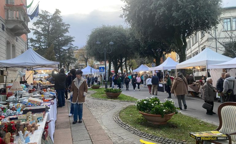 Piancastagnaio, torna il Crastatone con tre giorni di festa tra castagne, musica e tradizioni