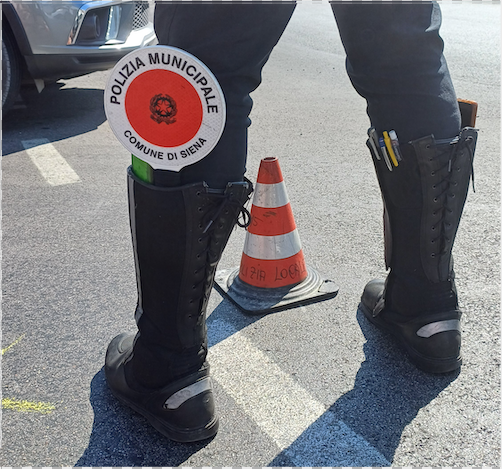 Controlli notturni della Polizia Locale: rinvenute sostanze stupefacenti
